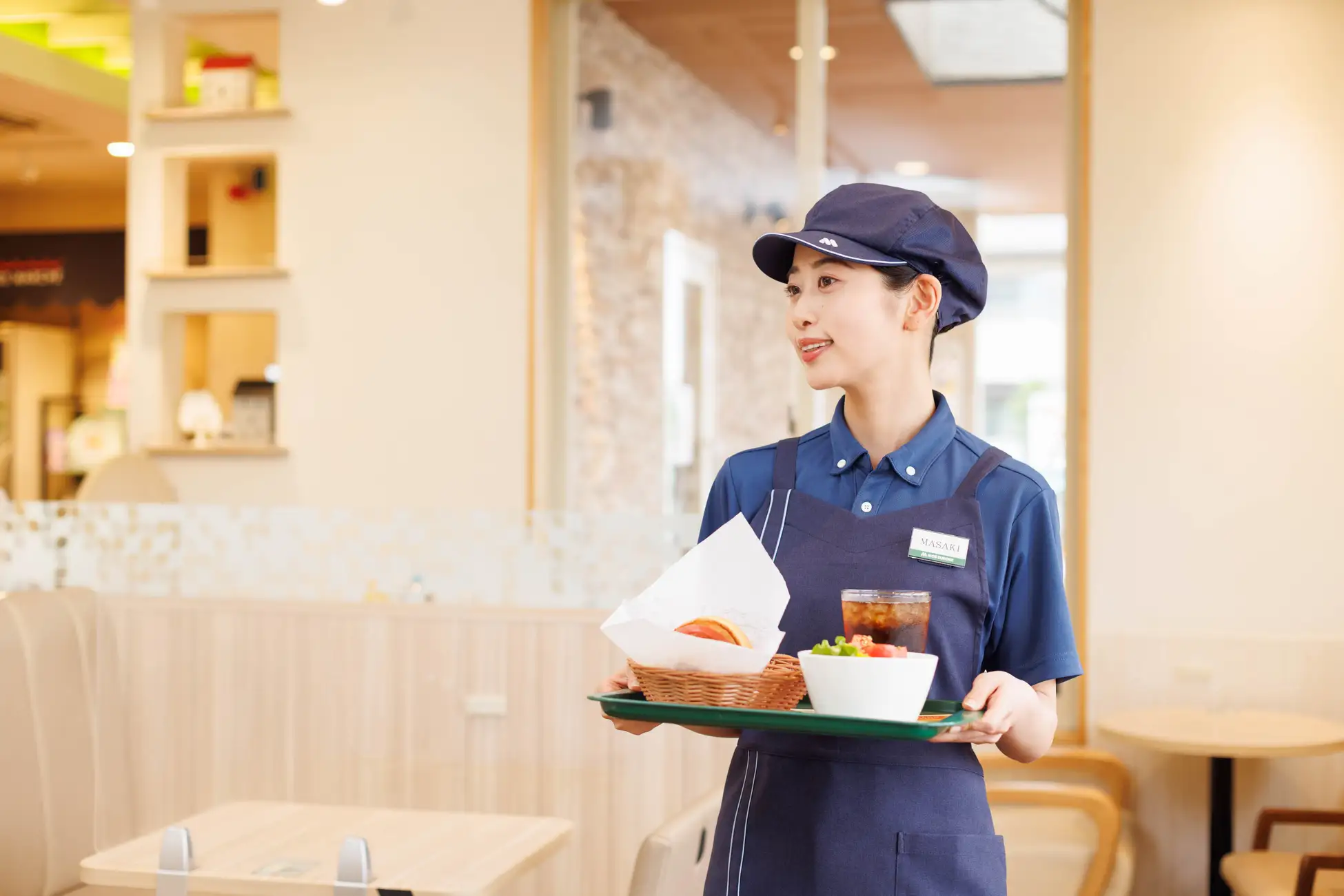 モスバーガーの新制服